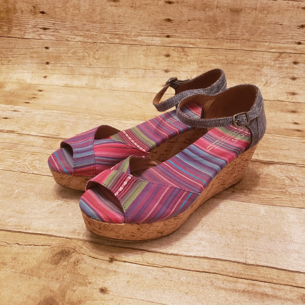 Tom's striped wedge sandals